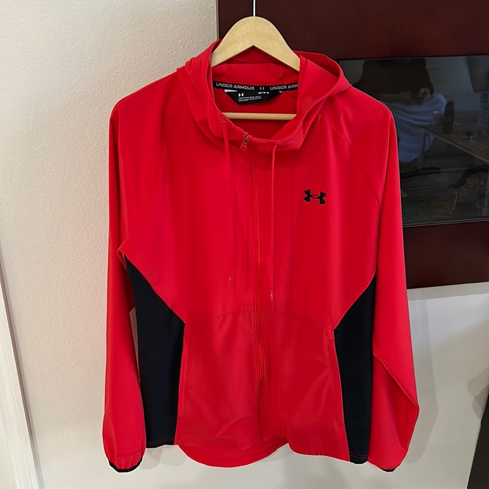 Men’s medium zip up hoodie - Under Armor